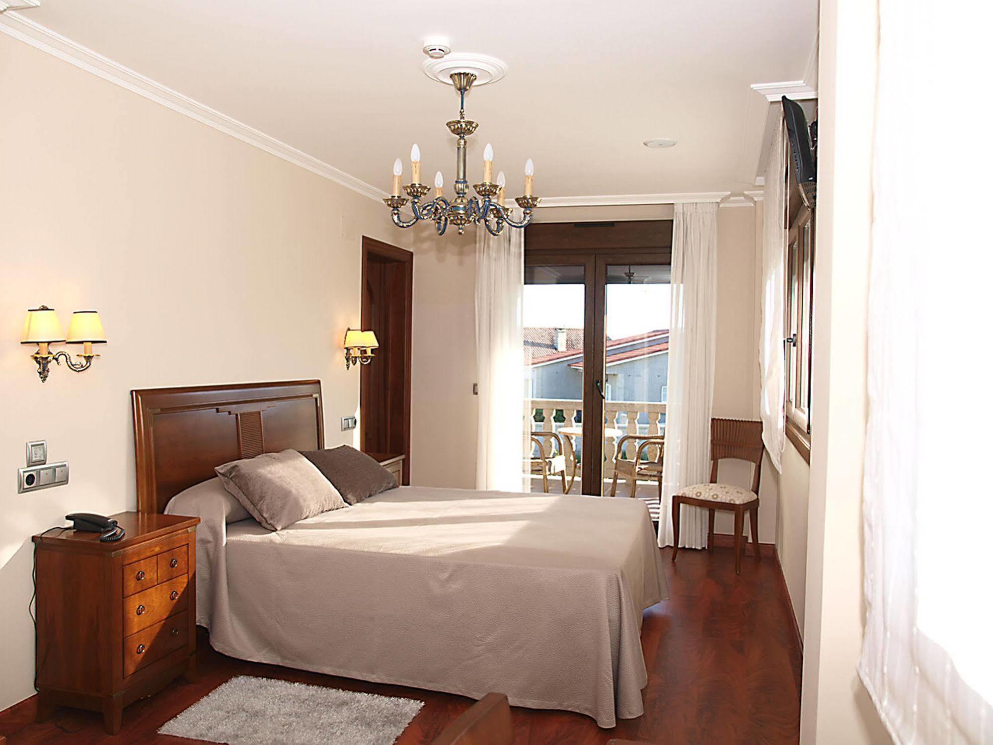 Pension Residencia A Cruzan (Adults Only) Noalla  Exterior photo