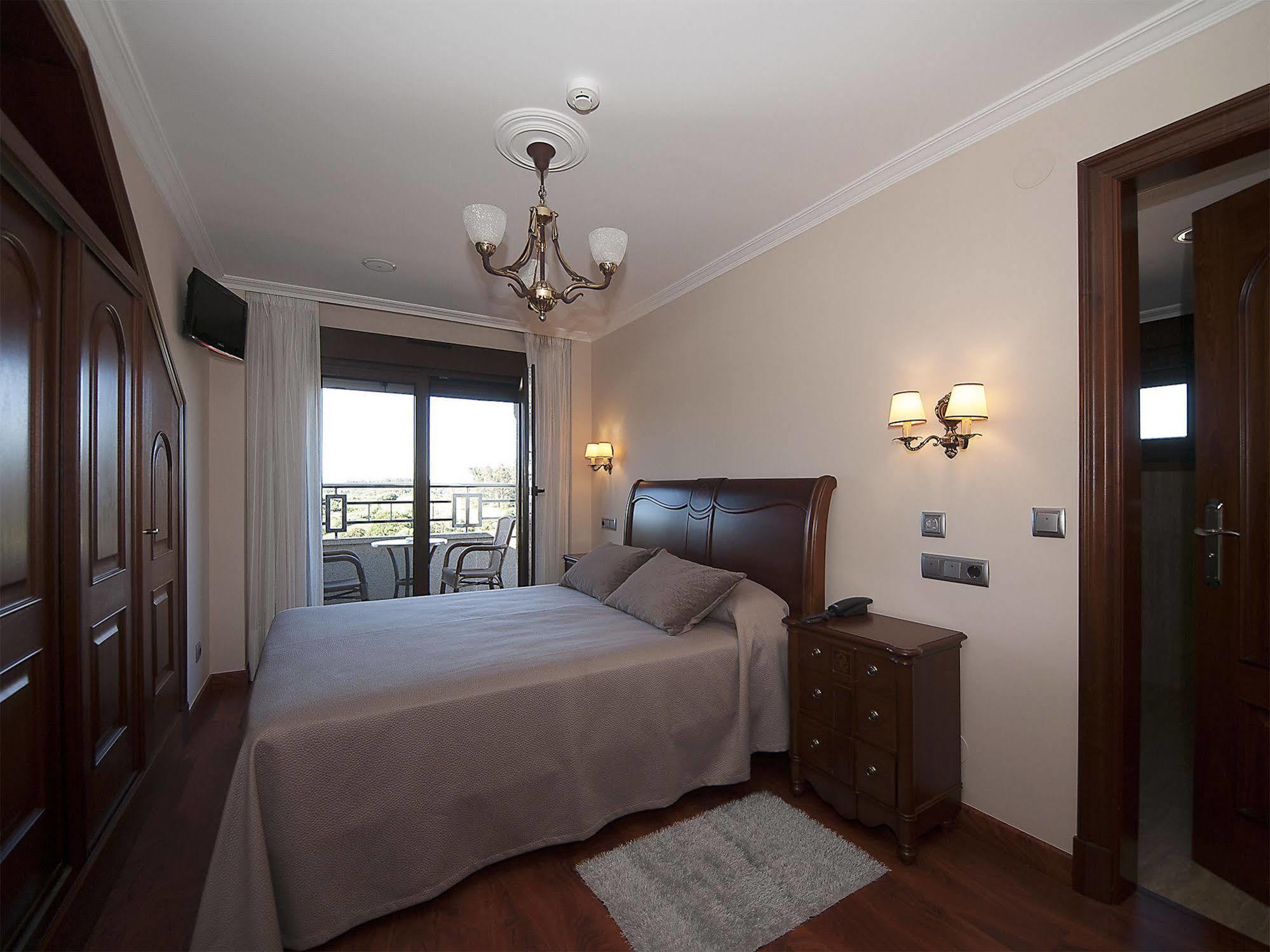 Pension Residencia A Cruzan (Adults Only) Noalla  Exterior photo
